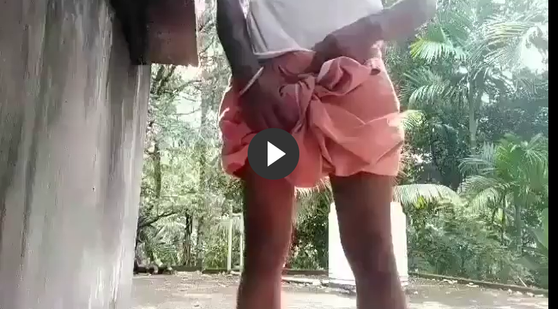 Outdoor Cumshot Video Of Horny Daddy In Lungi Indian Gay Porn Videos